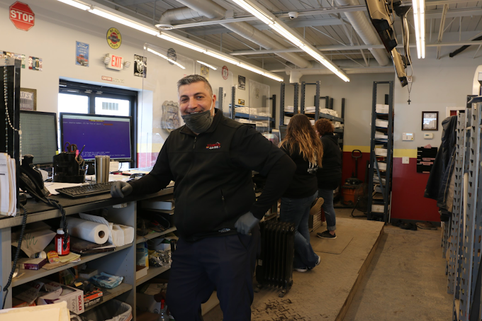 Holbrook Auto Parts Shop in Brownstown